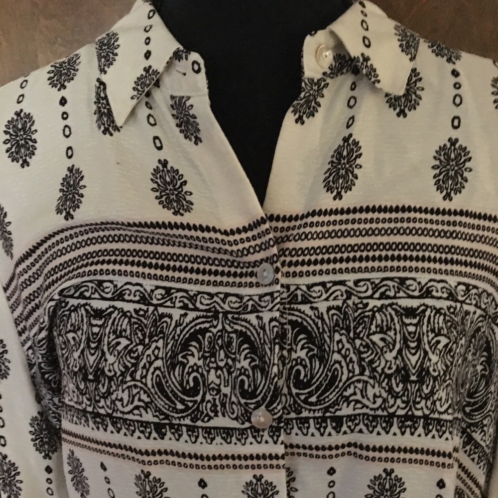 Chico’s Tunic Shirt - Picture 3 of 6